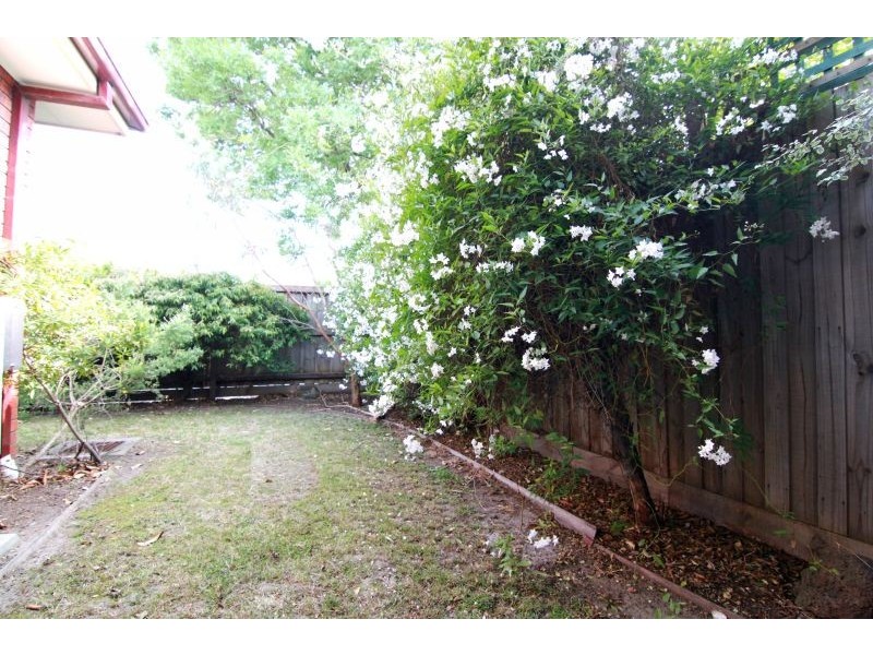 2c Ray Road, Burwood East VIC 3151