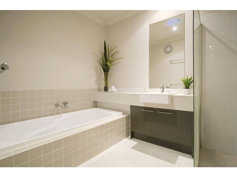55 Brockhoff Drive, Burwood VIC 3125