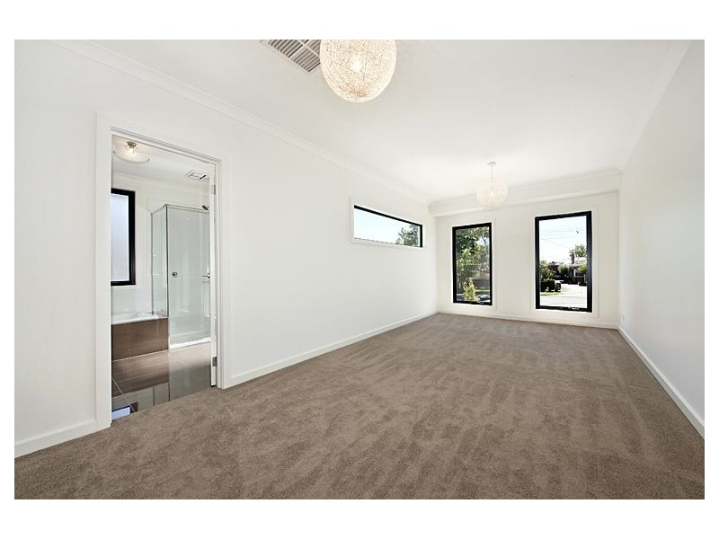 1/320 High Street, Ashburton VIC 3147