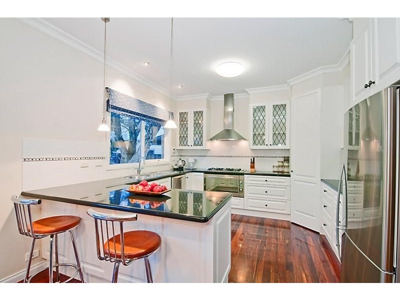 1 Garden Avenue, Mitcham VIC 3132