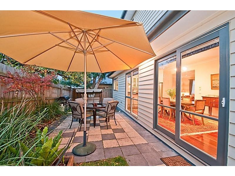 1 Garden Avenue, Mitcham VIC 3132