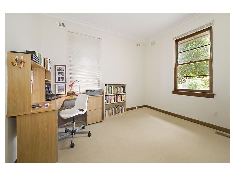 18 Lancaster Street, Ashburton VIC 3147