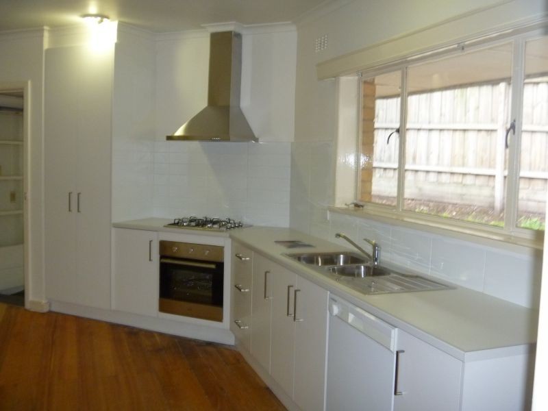 18 Valency Road, Glen Iris VIC 3146