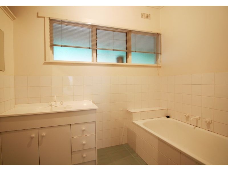 18 Valency Road, Glen Iris VIC 3146