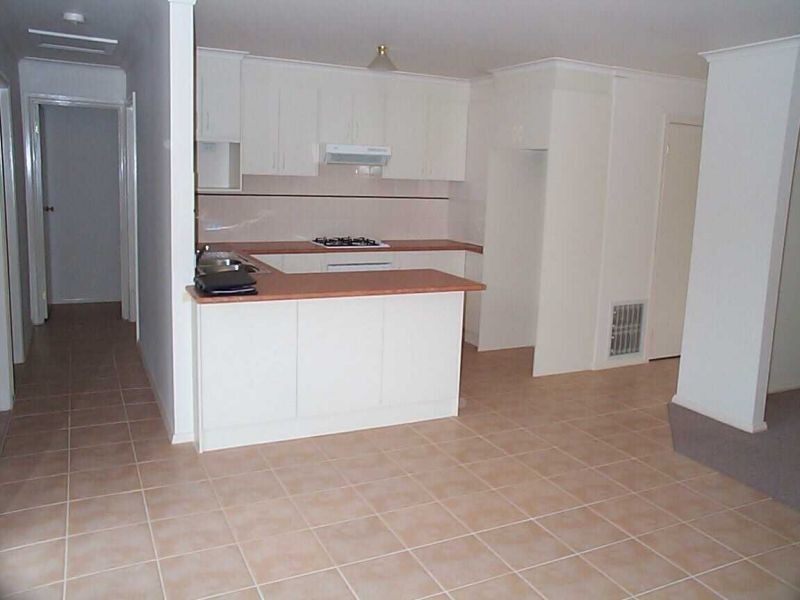 2/30 Cleveland Rd, Ashwood VIC 3147