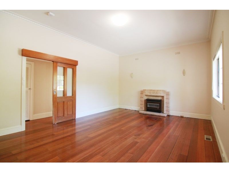 49 Dent St, Glen Iris VIC 3146