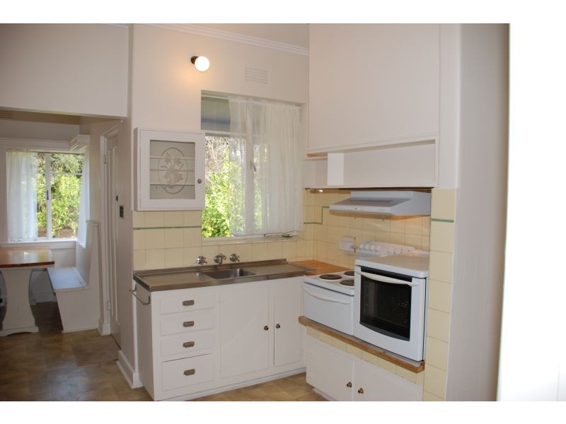 76 Rowen Street, Glen Iris VIC 3146