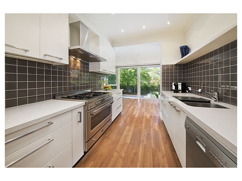 25 Ranfurlie Crescent, Glen Iris VIC 3146