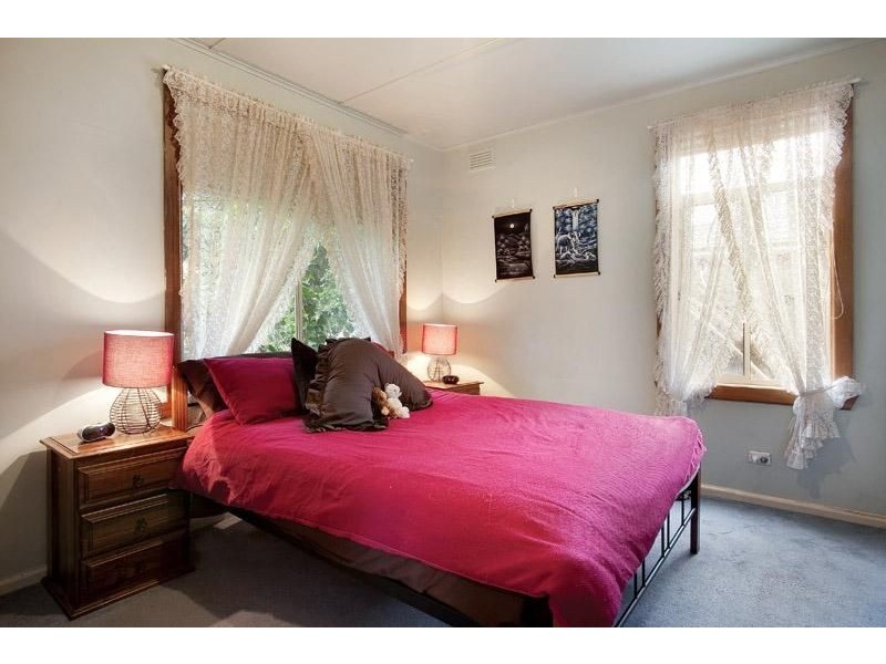 18 Mulgrave Street, Ashwood VIC 3147