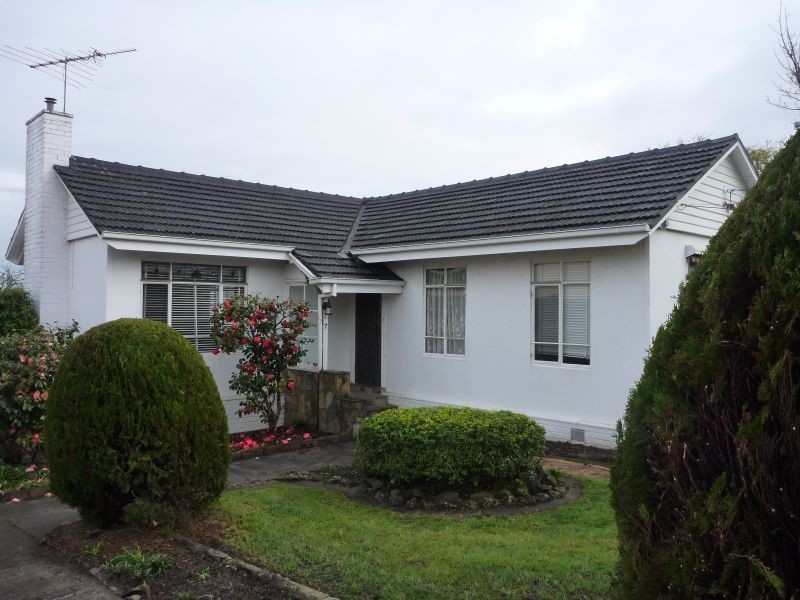 7 Catalina Avenue, Ashburton VIC 3147