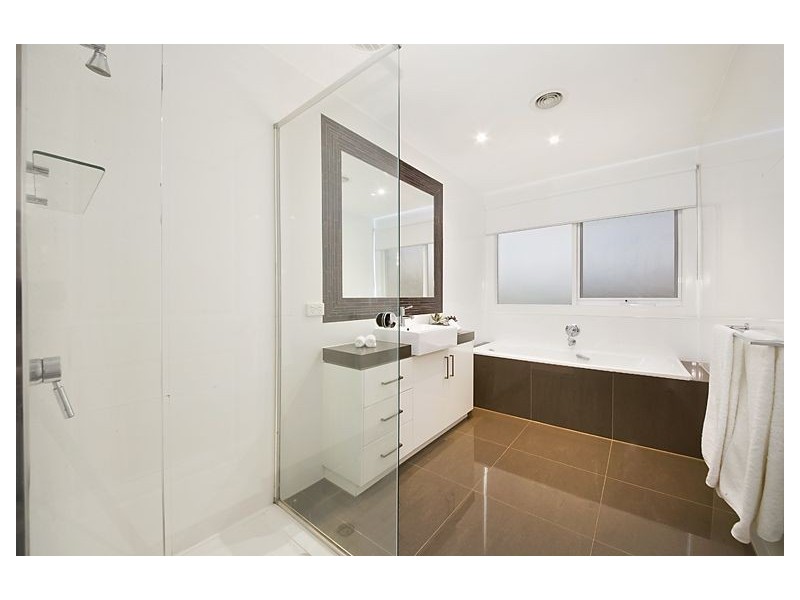 5/2 Mont Iris Avenue, Glen Iris VIC 3146