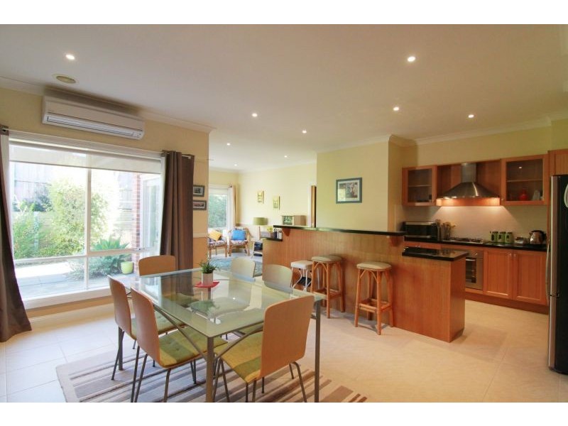 3/37 Leopold Street, Burwood VIC 3125