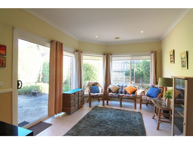 3/37 Leopold Street, Burwood VIC 3125