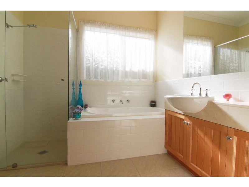 3/37 Leopold Street, Burwood VIC 3125