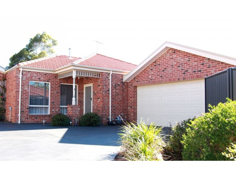 3/37 Leopold Street, Burwood VIC 3125