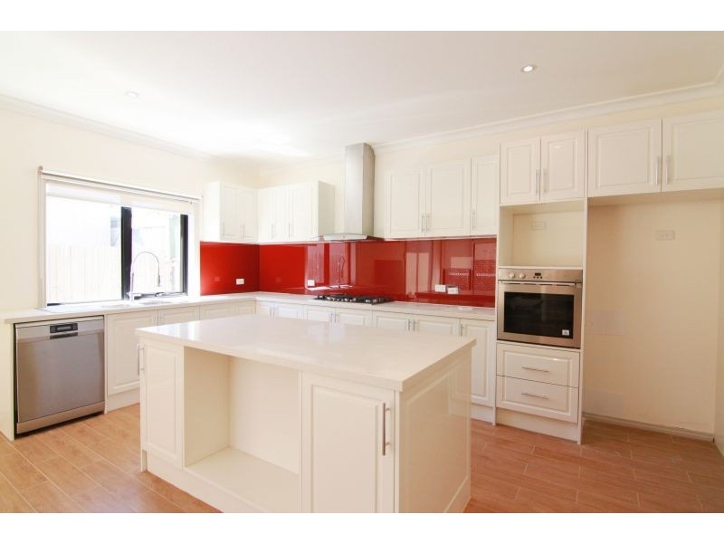 2/76 Drummond Street, Chadstone VIC 3148
