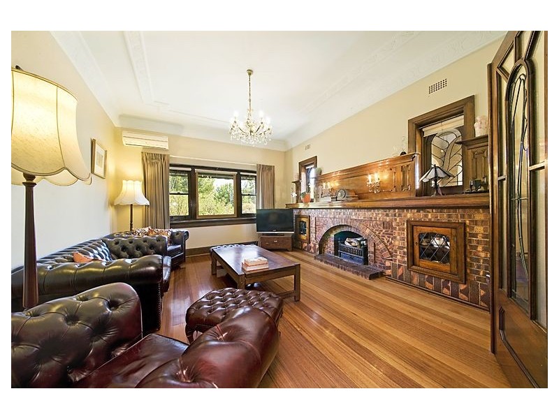 2 Ailsa Avenue, Malvern East VIC 3145