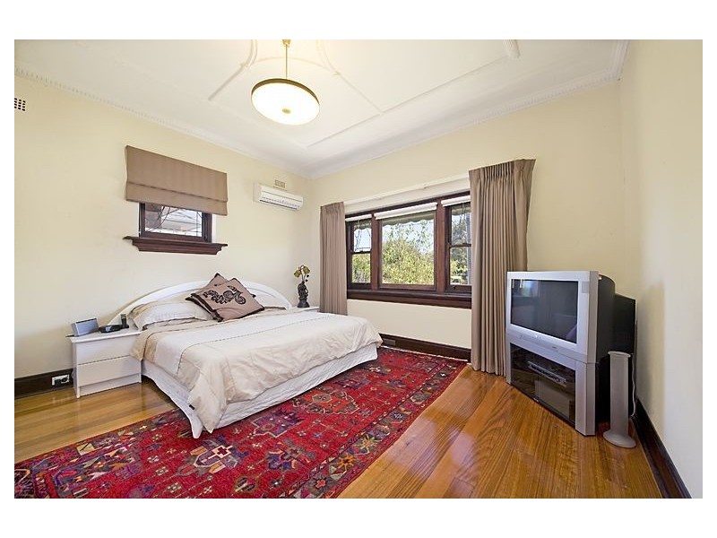 2 Ailsa Avenue, Malvern East VIC 3145