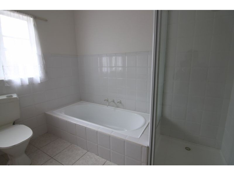 6 Bellevue Ave, Malvern East VIC 3145