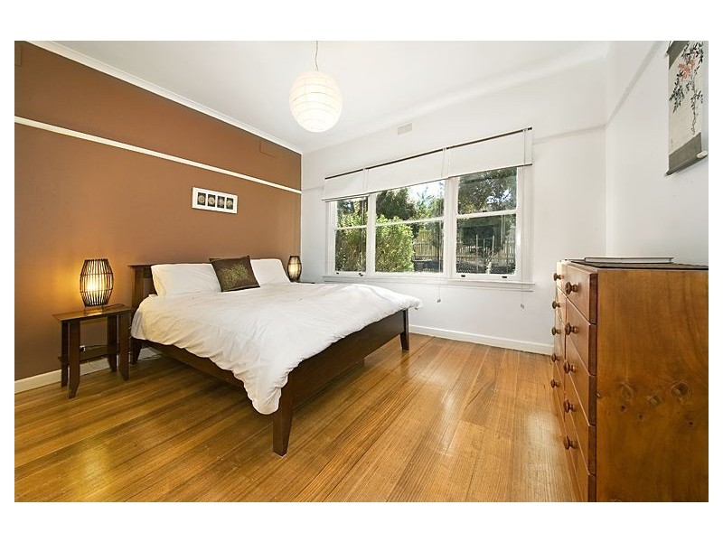 13 Raymond Street, Ashwood VIC 3147