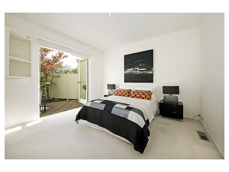55 Cairnes Crescent, Malvern East VIC 3145