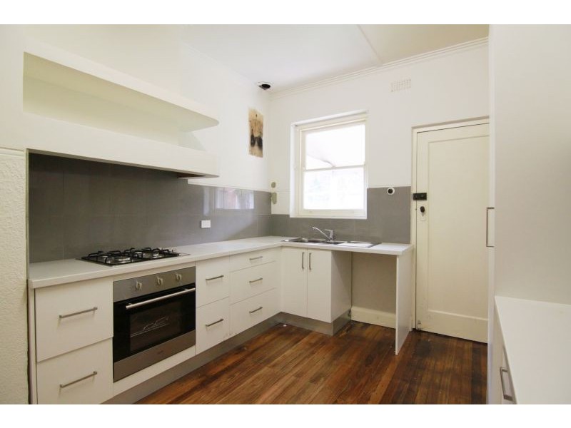 34 Cairnes Crescent, Malvern East VIC 3145