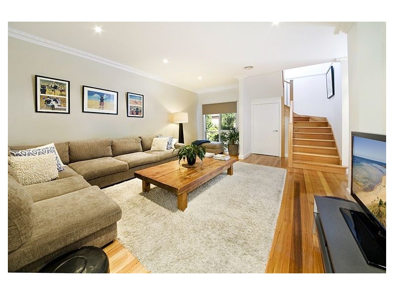 2/2 Mont Iris Avenue, Glen Iris VIC 3146