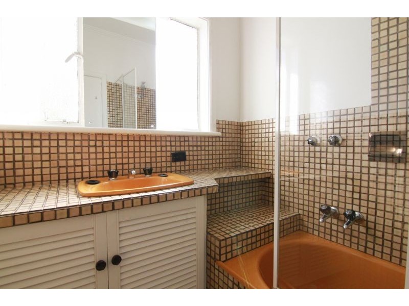 10 May Park Avenue, Ashwood VIC 3147