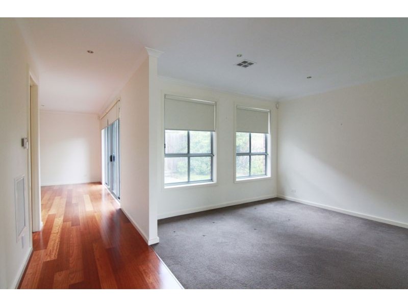 1/40 Winbirra Parade, Ashwood VIC 3147