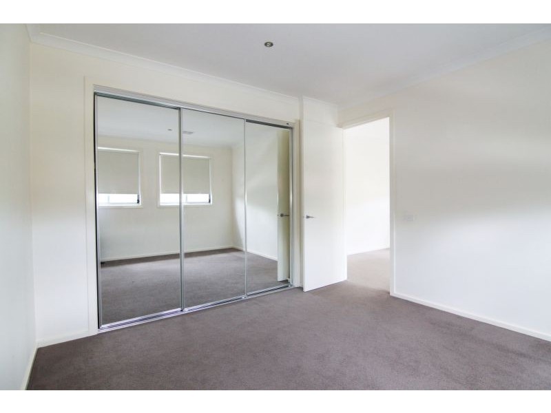 1/40 Winbirra Parade, Ashwood VIC 3147