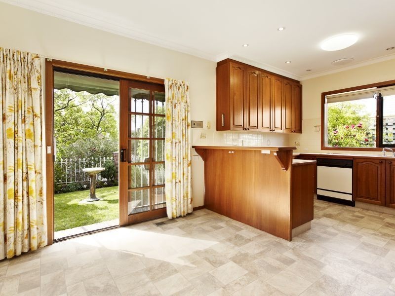 1/10 Johnston Street, Ashburton VIC 3147