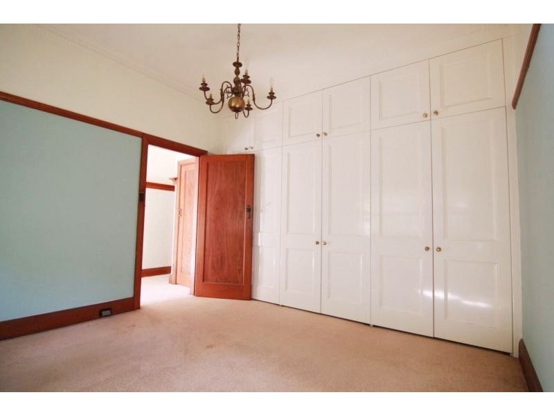 23 Cairnes Crescent, Malvern East VIC 3145