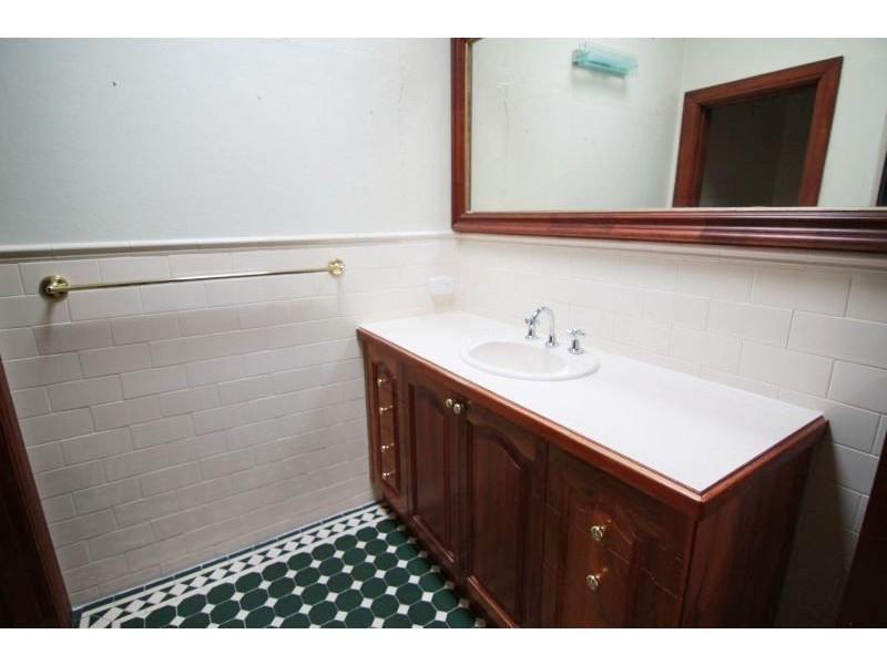 23 Cairnes Crescent, Malvern East VIC 3145