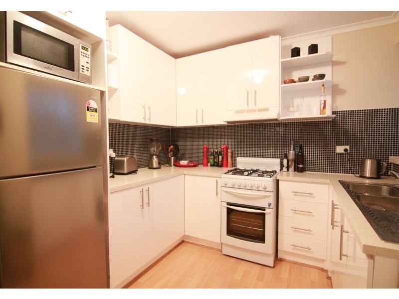 8/12 Brentwood Street, Bentleigh VIC 3204