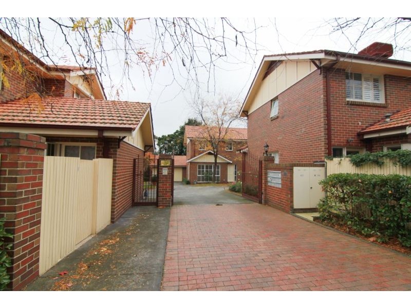 4/2 Victor Road, Glen Iris VIC 3146