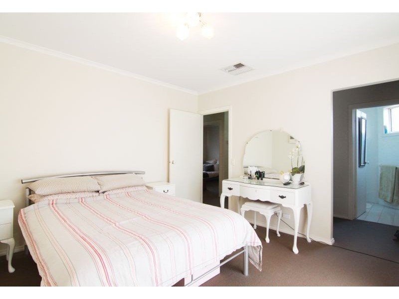 3/8 Carrum St, Malvern East VIC 3145