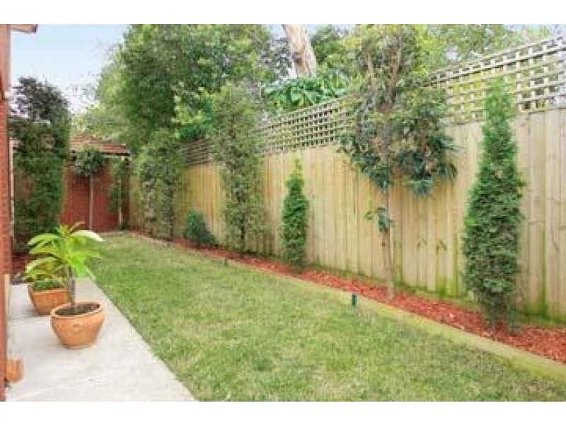 3/8 Carrum St, Malvern East VIC 3145