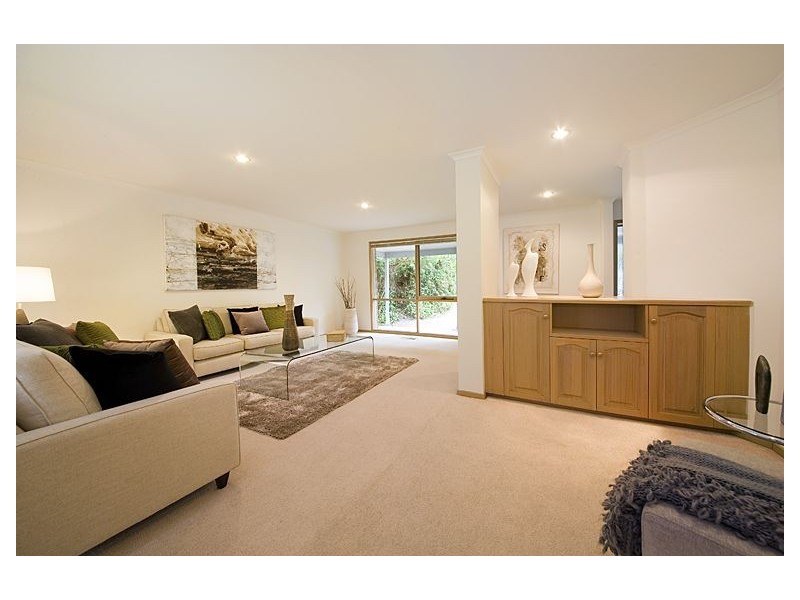 10 Cusdin Street, Glen Iris VIC 3146