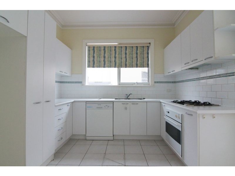 2/11 Somerset Road, Glen Iris VIC 3146