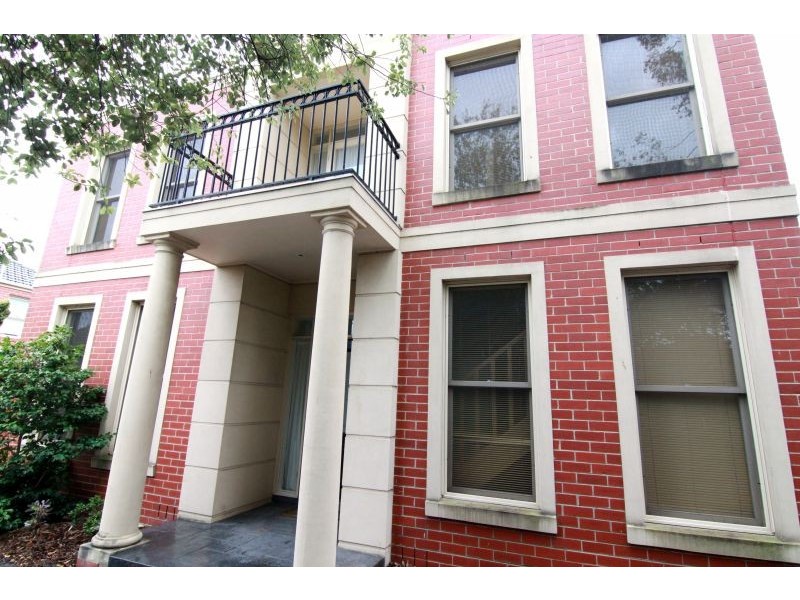 2/11 Somerset Road, Glen Iris VIC 3146