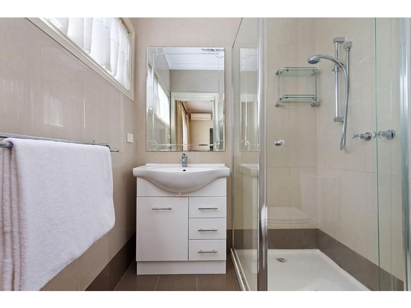 3/8 Boondara Road, Mont Albert North VIC 3129