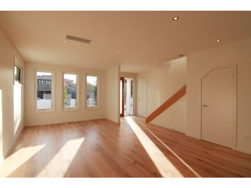 2 Bourneville Avenue, Brighton East VIC 3187