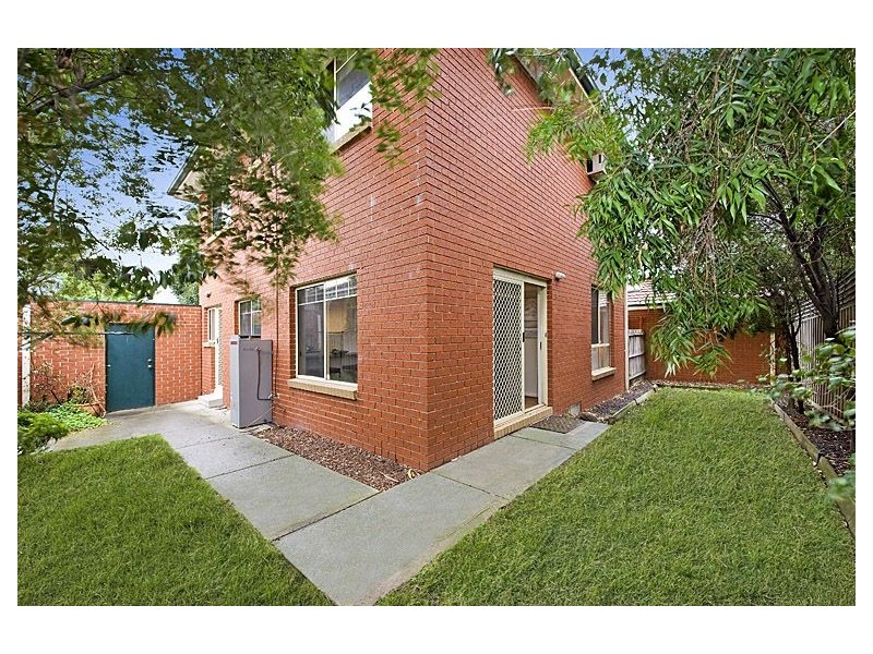 3/8 Carrum Street, Malvern East VIC 3145