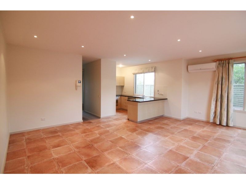 8/27 Edgar Street, Glen Iris VIC 3146