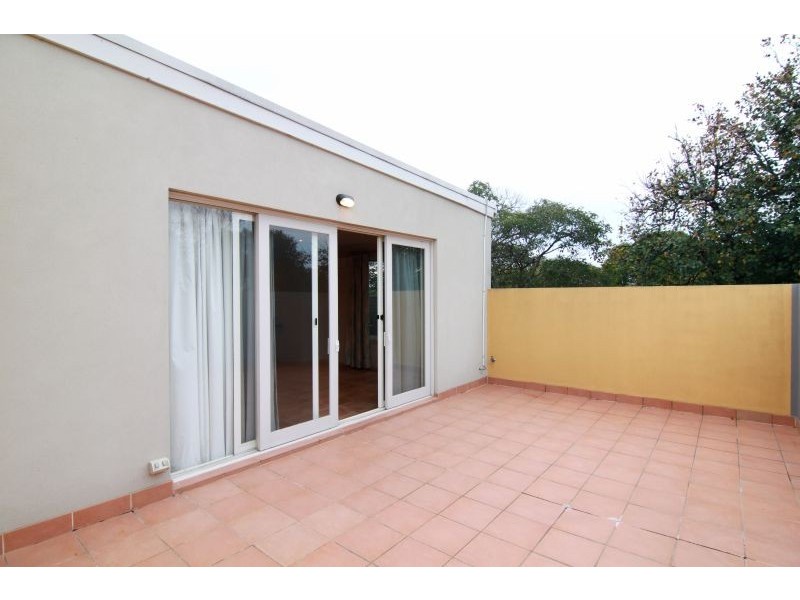 8/27 Edgar Street, Glen Iris VIC 3146