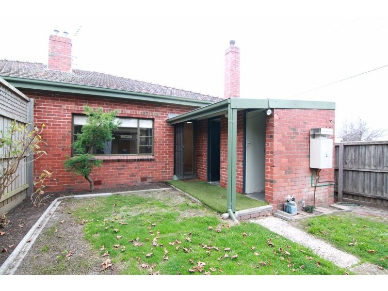 2/5 Shaw Street, Ashwood VIC 3147