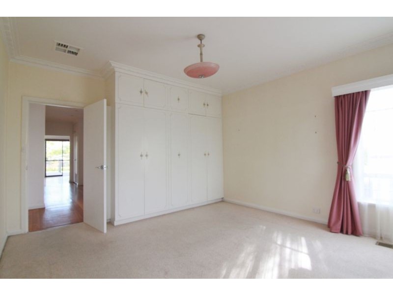 575 Warrigal Road, Ashwood VIC 3147