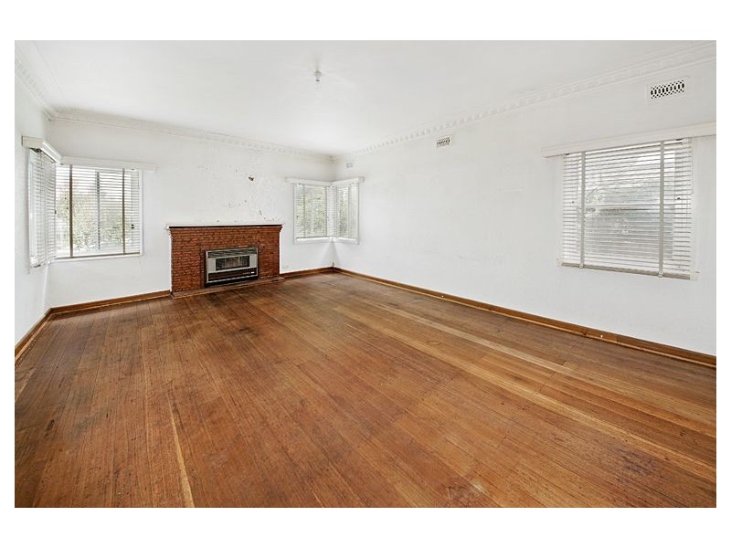 6 Haig Street, Burwood VIC 3125