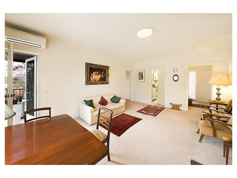 2/14 Charles Street, Glen Iris VIC 3146
