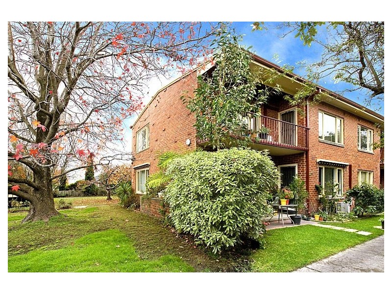 2/14 Charles Street, Glen Iris VIC 3146